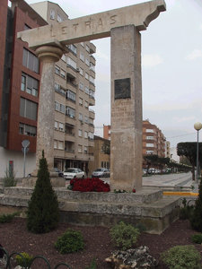 Monumentos a las Letras Toms Navarro Toms